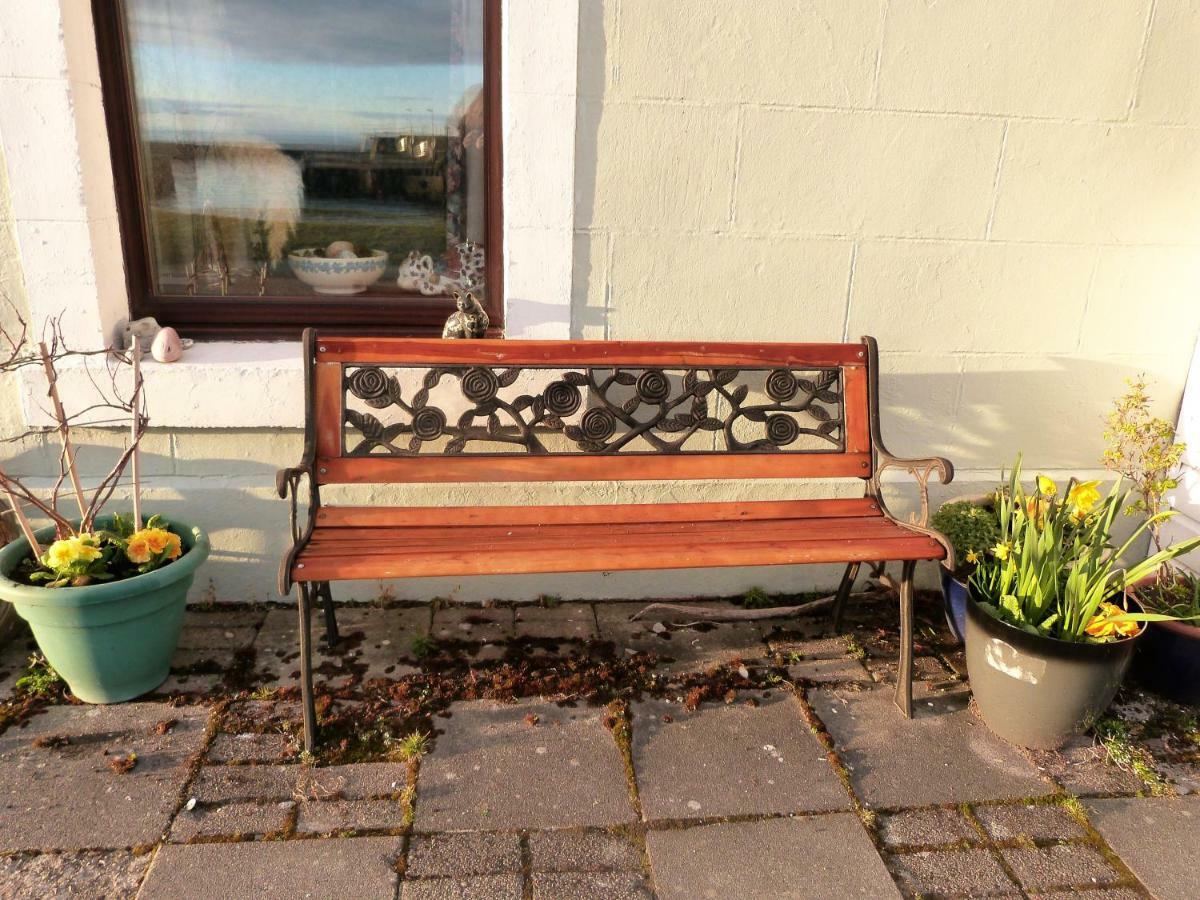 Song Of The Sea, Selkie House Bed & Breakfast Helmsdale Exterior photo